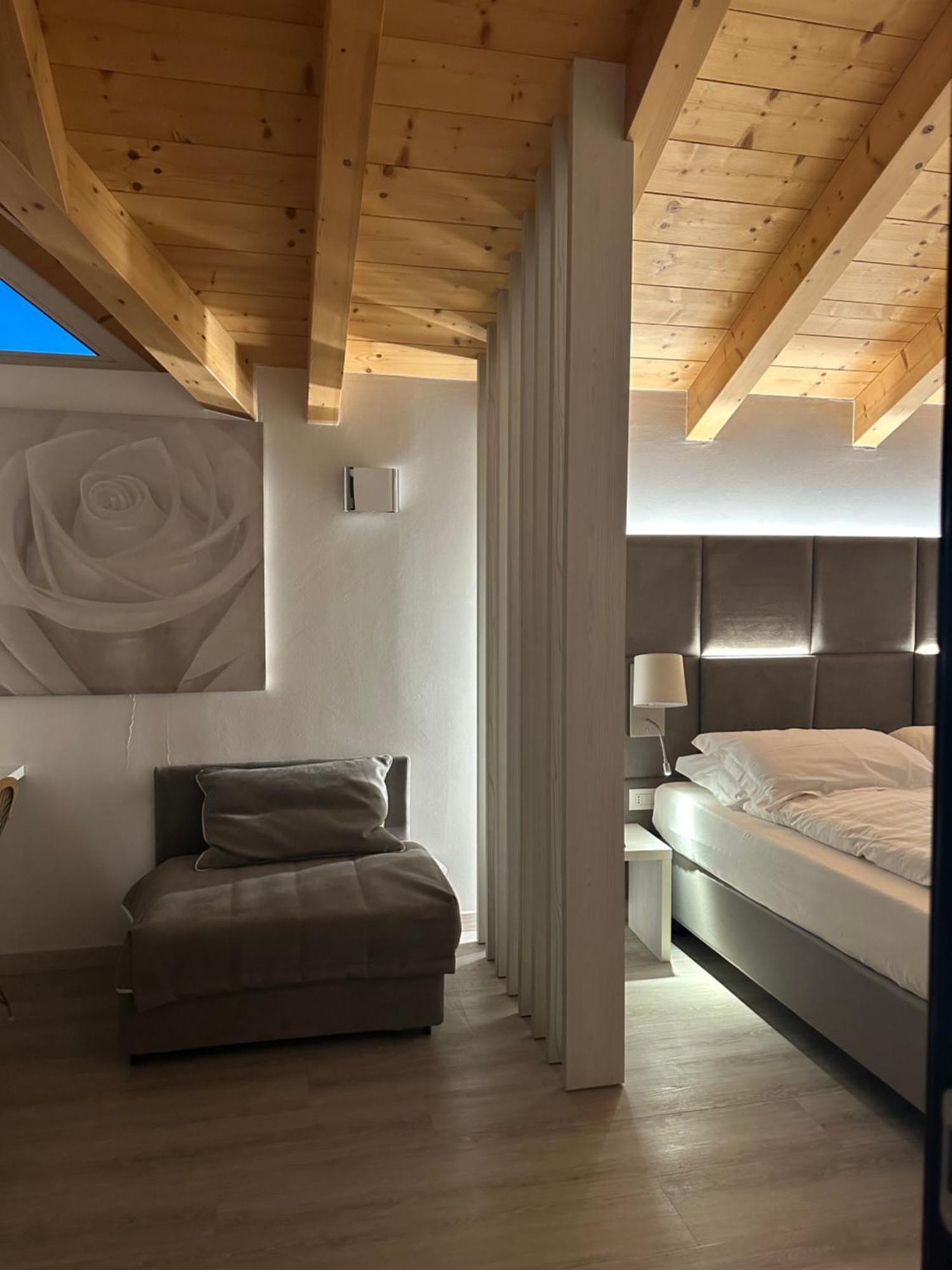 Rosensuite La Residenza Del Rosengarten Pinzolo Exterior photo